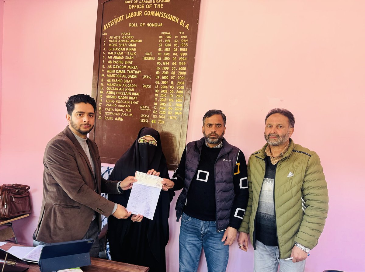 Grievance under payment of wages act was resolved amicably with efforts of ALC and labour officer. Amount ₹50741 got paid to the applicant on spot. The complaint was resolved in weekly sharmik warta chaired by worthy <a href="/LabourCommrJK/">Labour Commissioner, J&K</a>. 

<a href="/diprjk/">Information & PR, J&K</a> 
<a href="/DCBaramulla/">Deputy Commissioner Baramulla</a> 
<a href="/LabourMinistry/">Ministry of Labour & Employment, GoI</a>