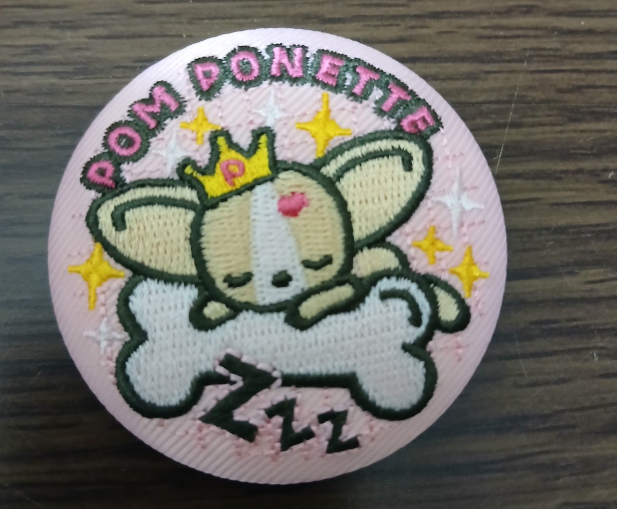 WizoneJam's tweet photo. ナルミヤ　刺繍缶バッジ　交換

【譲】クー
【求】画像2印ついてる物

郵送交換希望です。
お気軽にお声がけください。 https://t.co/oOyK0T85UX