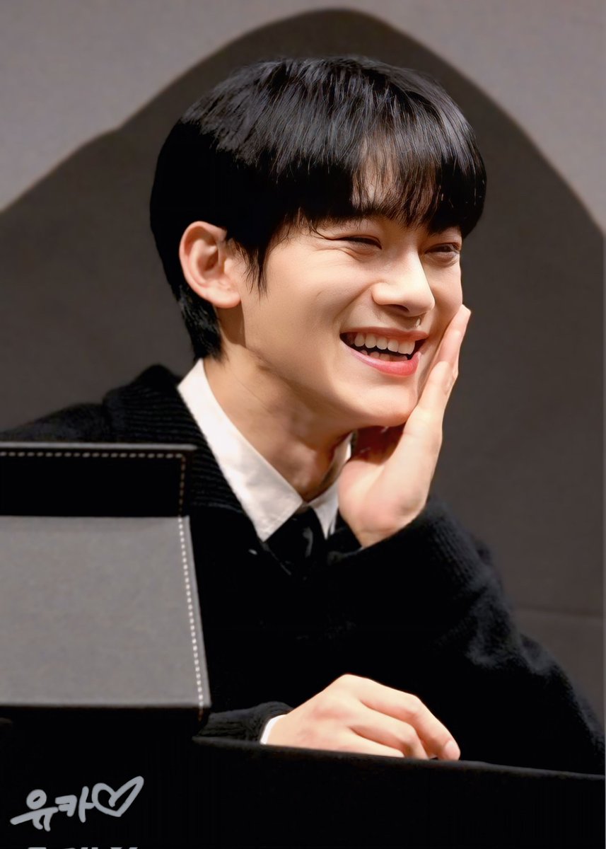 jd_515v's tweet photo. 📍 2026.02.23 | TRINITY 
💛 Fan Sign Event at TOKYO

@CHEN_INB100 @_chen_JP 
#CHEN #첸 #Arcadia https://t.co/QYCVXfbqZr