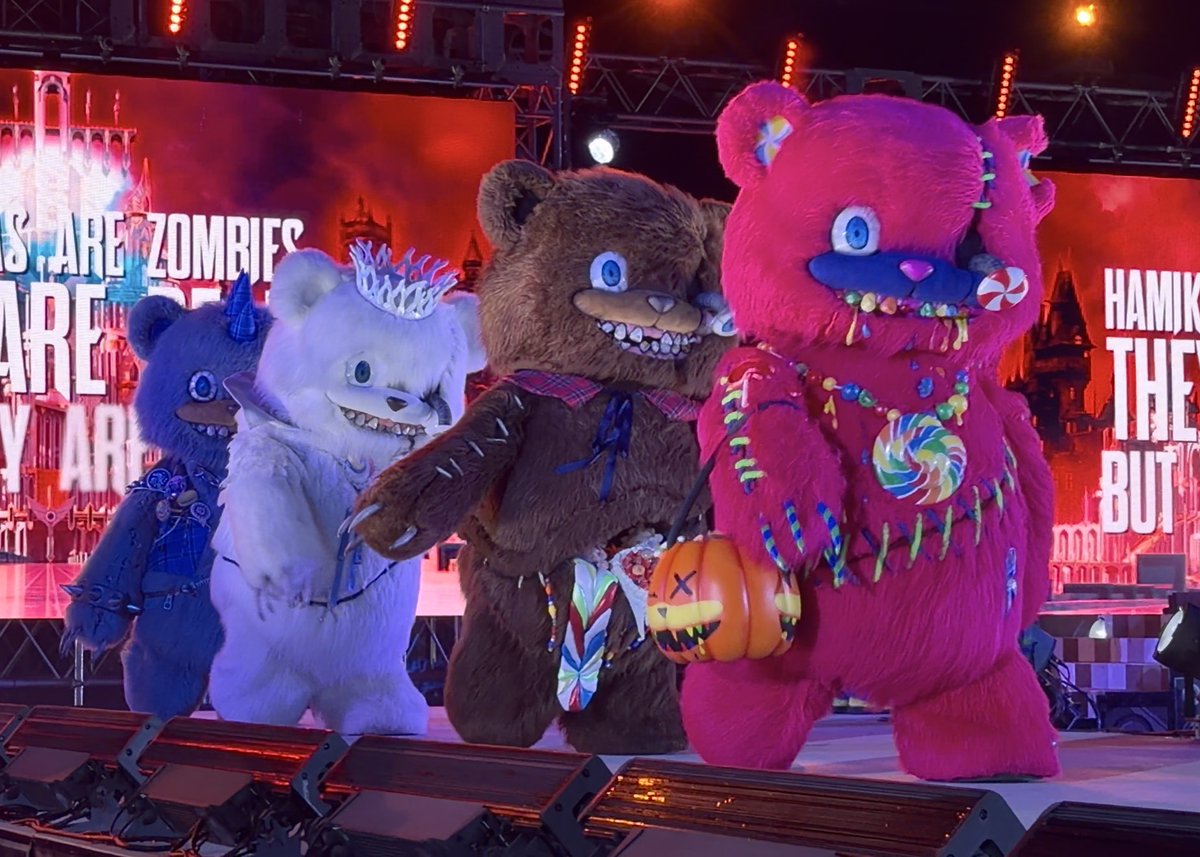 25周年のお祝いに向けて ハミクマさんたちも行進の練習してるに違い