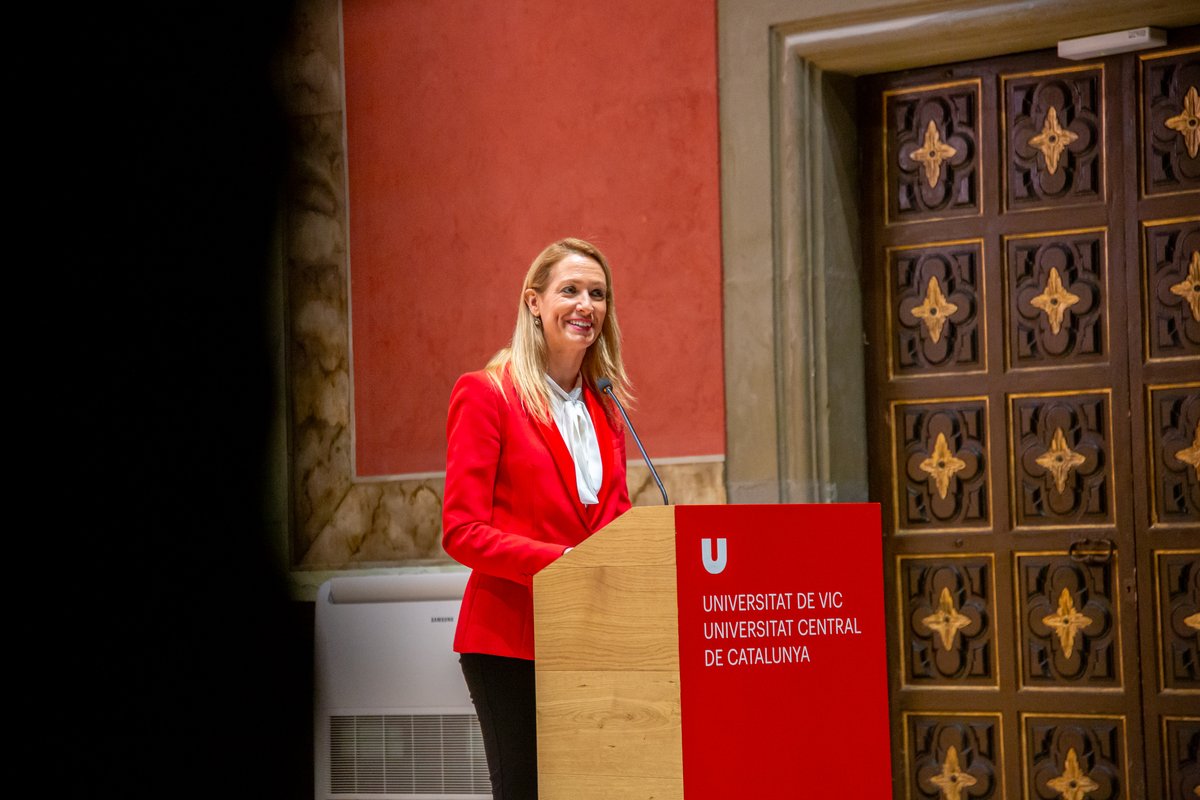 Facultat d'Empresa i Comunicació de la UVic tweet media