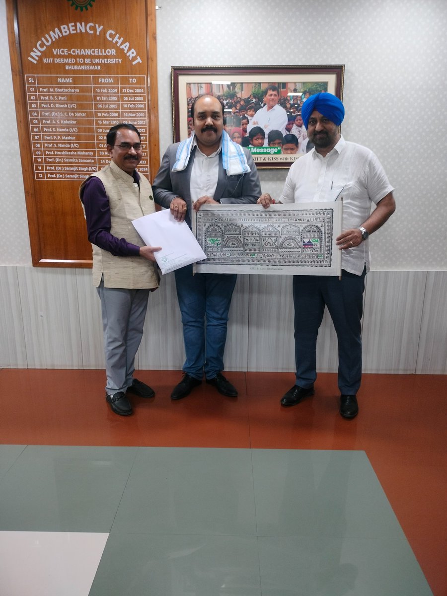 KIITVC's tweet photo. Great exchange on innovation &amp; collaboration with Mr. Gajendra Mohan Jha, Founder of Matasma &amp; Instavend and their team at @KIITUniversity- ideas that will empower #KIITians to think big &amp; create real impact.

#KIITUniversity #Collaboration #ViksitBharat https://t.co/xntIPYDyUa