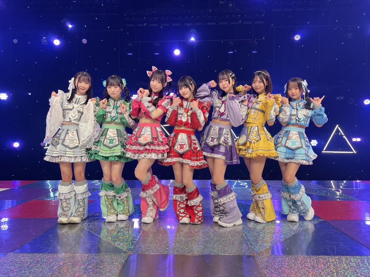 idolotakarakuji's tweet image. いよいよ今夜7時 生放送だよ！アイドルお宝くじ vol.4🌈
6組のアイドルグループがガチンコ勝負🔥

／
ゲスト UtaGe! もリハーサル❤
#UtaGe @info_UtaGe
なんと新曲 Sakura Somare! を生放送で初披露🌸
＼

生放送中に #お宝くじ生放送 を付けて
感想や応援メッセージを💕
tv-asahi.co.jp/ch/contents/va…