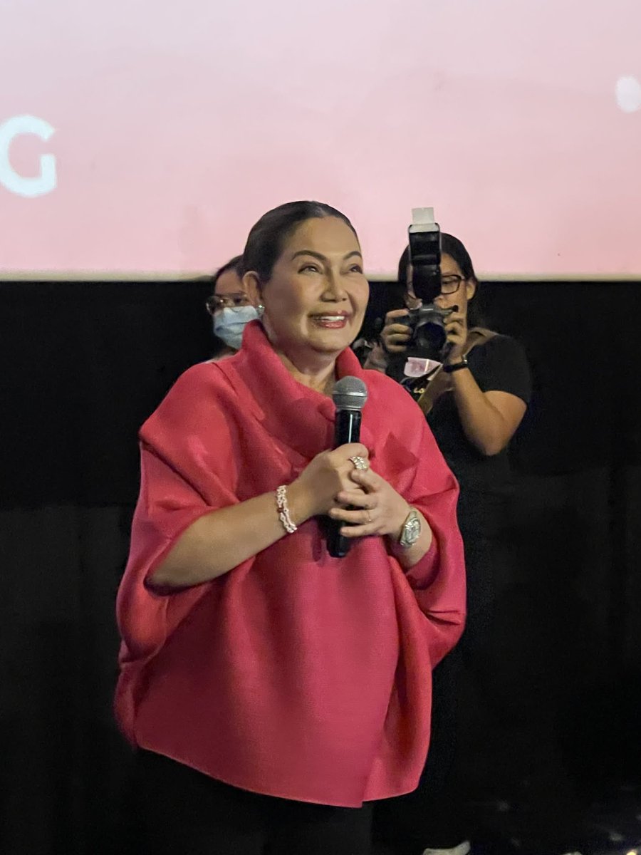 ArleneCruz_Mary's tweet photo. HAPPY HAPPY BIRTHDAY INAY Marya! CONGRATULATIONS!!!! No 1 ang MGB sa @Netflix_PH 🫶🫶👏👏👏👏Ikaw fava?!   More MOVIES, TELESERYES, VLOGS and continued blessings of GOOD HEALTH iadd na natin ang LAVLAYFFF!!!😍😍😍LABYUMISHI!!! Stay happy and gorgeous🥰🥰✊ https://t.co/qu8xHNahWz