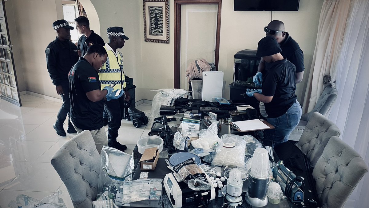 BREAKING NEWS | Police have uncovered a drug lab in the Umhlatuzana area. 

The discovery comes as part of disruptive operations conducted in Chatsworth. 

It is being carried out by the DPCI, SAPS STF, SAPS Economic Infrastructure Task Team, SAPS KZN Counter Narcotics, SAPS KZN