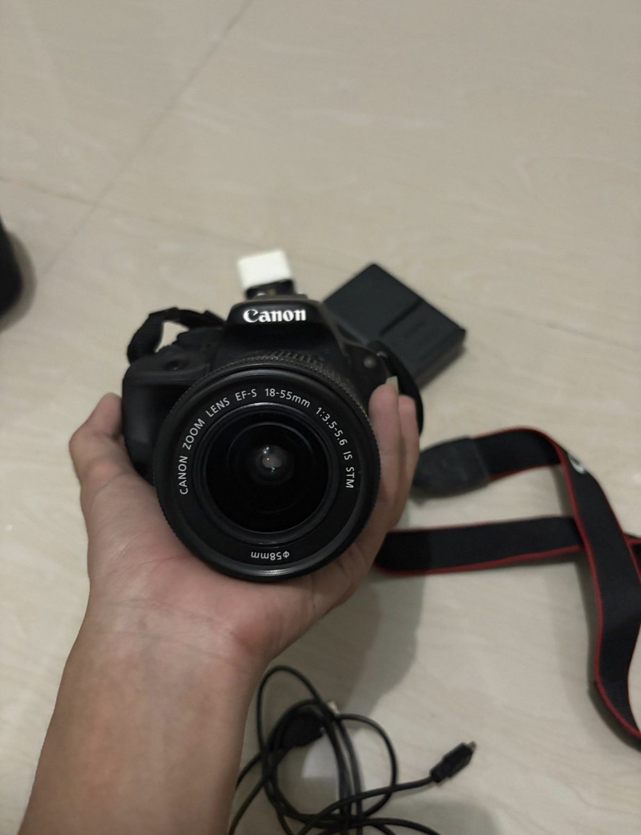 awrlkkk's tweet photo. wts wts Kamera canon EOS100D Rp.2.400.000 (bisa nego)
Masi lengkap mulus jarang di pake
Hasil foto masi bagus banget
📍Cikarang, Cibitung, Bekasi dan sekitarnya
Bisa COD, Ambil kerumah, bisa co by shopee!
#zonauang #canon https://t.co/pF4kwC6eTX