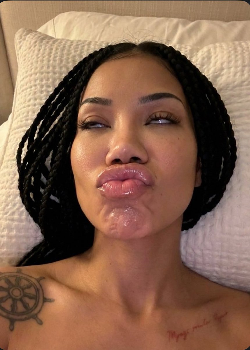 LipQueenCity tweet media