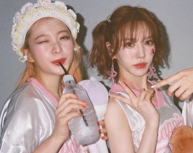 according to yeri DM,she will attend wendy's encore concert this 1st March !!