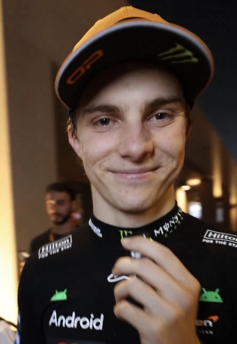 daily oscar tweet media