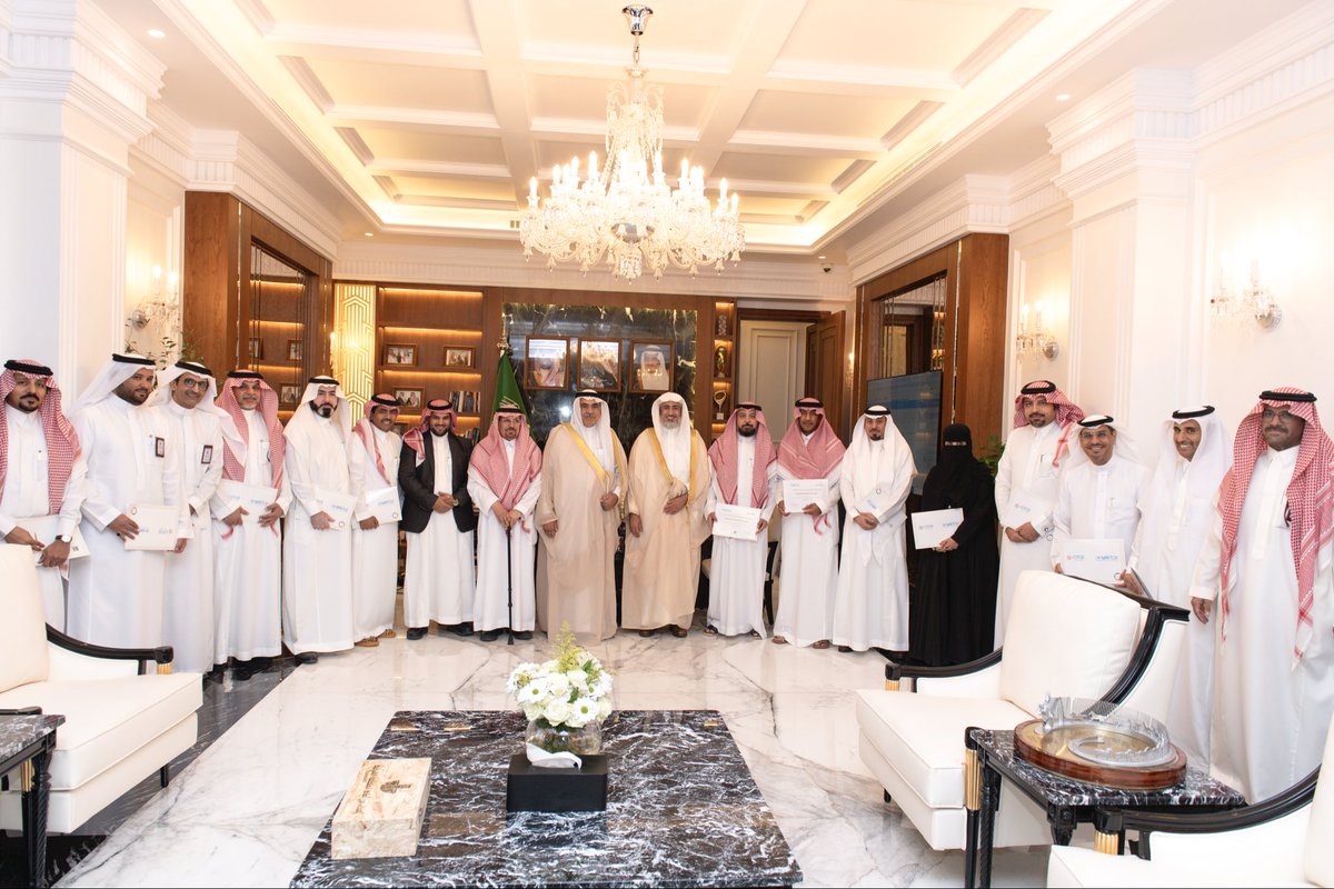 جامعة المجمعة tweet media