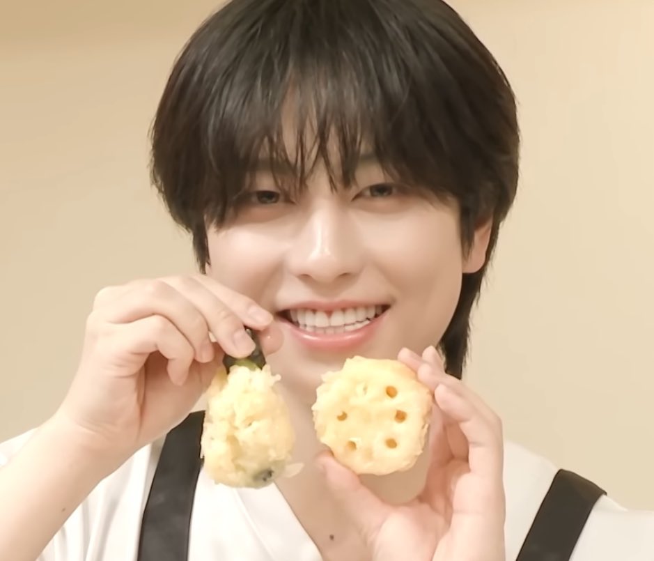 머리 단정해지면 진짜 후마 닮음