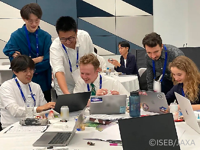 spaceedu_info's tweet photo. 📣予告
#JAXA 宇宙教育センターではトルコ🇹🇷アンタルヤで開催される #IAC2026 に合わせて実施する｢#ISEB 学生派遣プログラム｣に参加する大学生･大学院生を募集予定です！

詳細は募集開始時に公開する募集要項をご覧ください👀
募集開始予定：2026年3月末以降
予告詳細：https://t.co/ote8RShdSk https://t.co/ESkBk8NwbL