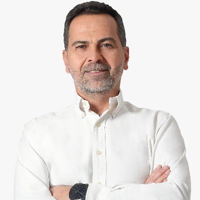 Adam çok haklı. Chp böyle devam edin, Apo’ya ve Demle yol yürüyün, size oy vereceğimi mi zannediyorsunuz?

Nasuh Mahruki, vatansever CHP seçmenine çağrıda bulundu:

“•CHP'nin gittiği yol yol değildir. Ülkenin her tarafı sorunlar ve yokluklar yumağıyken, on milyonlar aç ve sefil