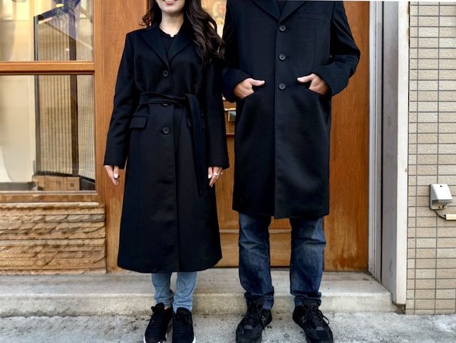 _lifestyleorder's tweet photo. ご夫婦ペアでカシミヤのチェスターコートをオーダーいただきました。
詳しくはブログでご紹介しています。
メンズ
https://t.co/jrRQyNPoLc
レディース
https://t.co/pnHIFGqLvd https://t.co/qKUXOznEaM