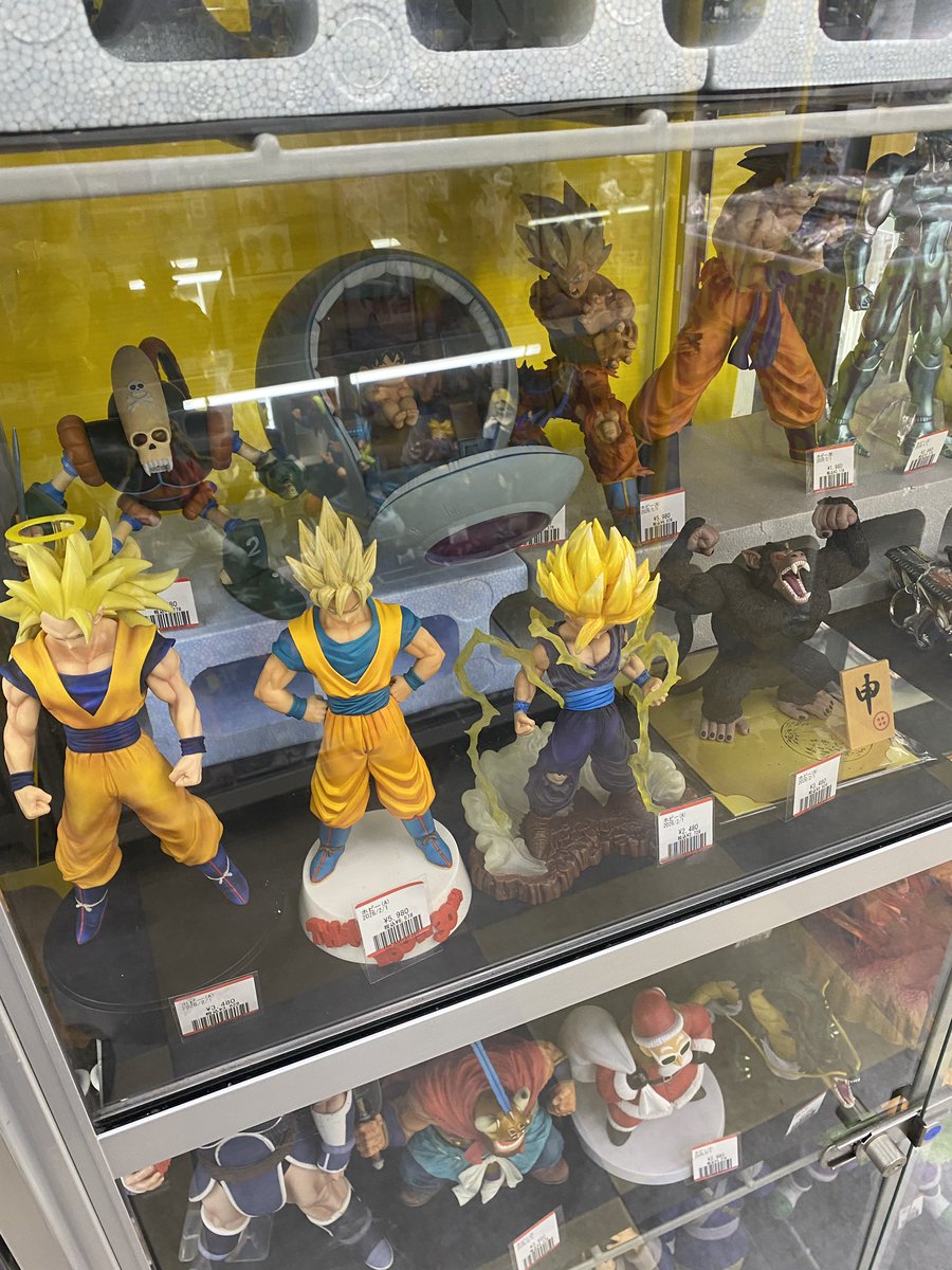ブックタウン津島店価格情報】 残りのショーケース内のドラゴンボール