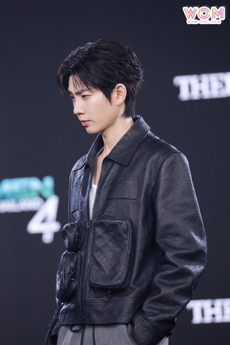 เมนเทอร์🏢พี่ใหญ่จากค่ายยักษ์ ‘ ออฟ จุมพล ’ ในงานแถลงข่าว "The Face Men Thailand Season 4" 👫🏻💋

TEAMOFF TFMTH4
#PressConTheFaceMenThailand4
#TEAMOFF
#TheFaceMenThailand4
#TheFaceThailand
#Kantana