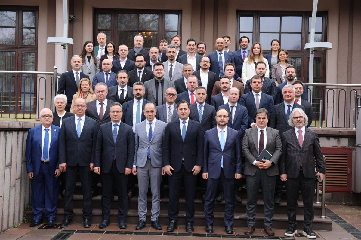 ''Demiryollarının Dijitalleştirilmesi'' vizyonunun önemli aşamalarından Kaynak Planlama ve Büyük Veri Analitiği Platformu Geliştirilmesi Projesi’nin açılış ve tanıtım toplantısı için; Ulaştırma, Denizcilik ve Haberleşme Araştırmaları Merkezi (<a href="/uab_udham/">UDHAM Başkanlığı</a>) Başkanı Sn.