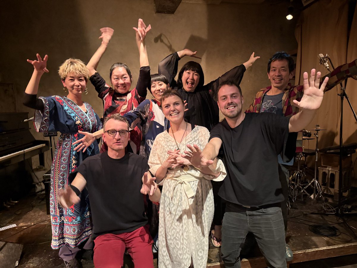 moonromantic's tweet photo. 🦜Bara Zmekova JAPAN TOUR 2026
<DAY3>京都 UrBABGUILD
💡Thank you for coming
夏のツアー以来のカムバック！DOGUのメンバーとも再会もあり美しい音楽が交差する素敵な公演となりました🫂

次は2/27 塩屋旧グッゲンハイム邸にて東郷清丸との共演！前売り券販売中です！
https://t.co/zIF6wxCx3F https://t.co/xD4NtCnWhD