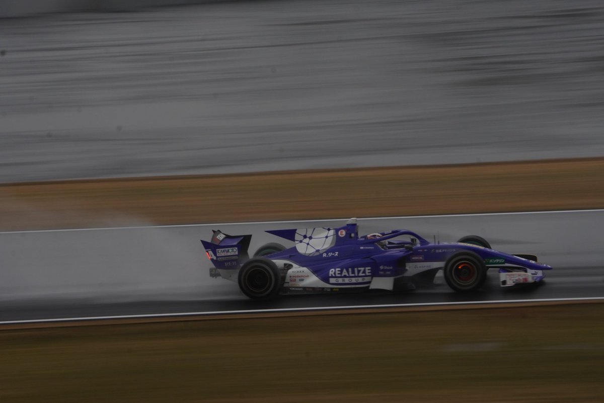 TKみーも tweet media