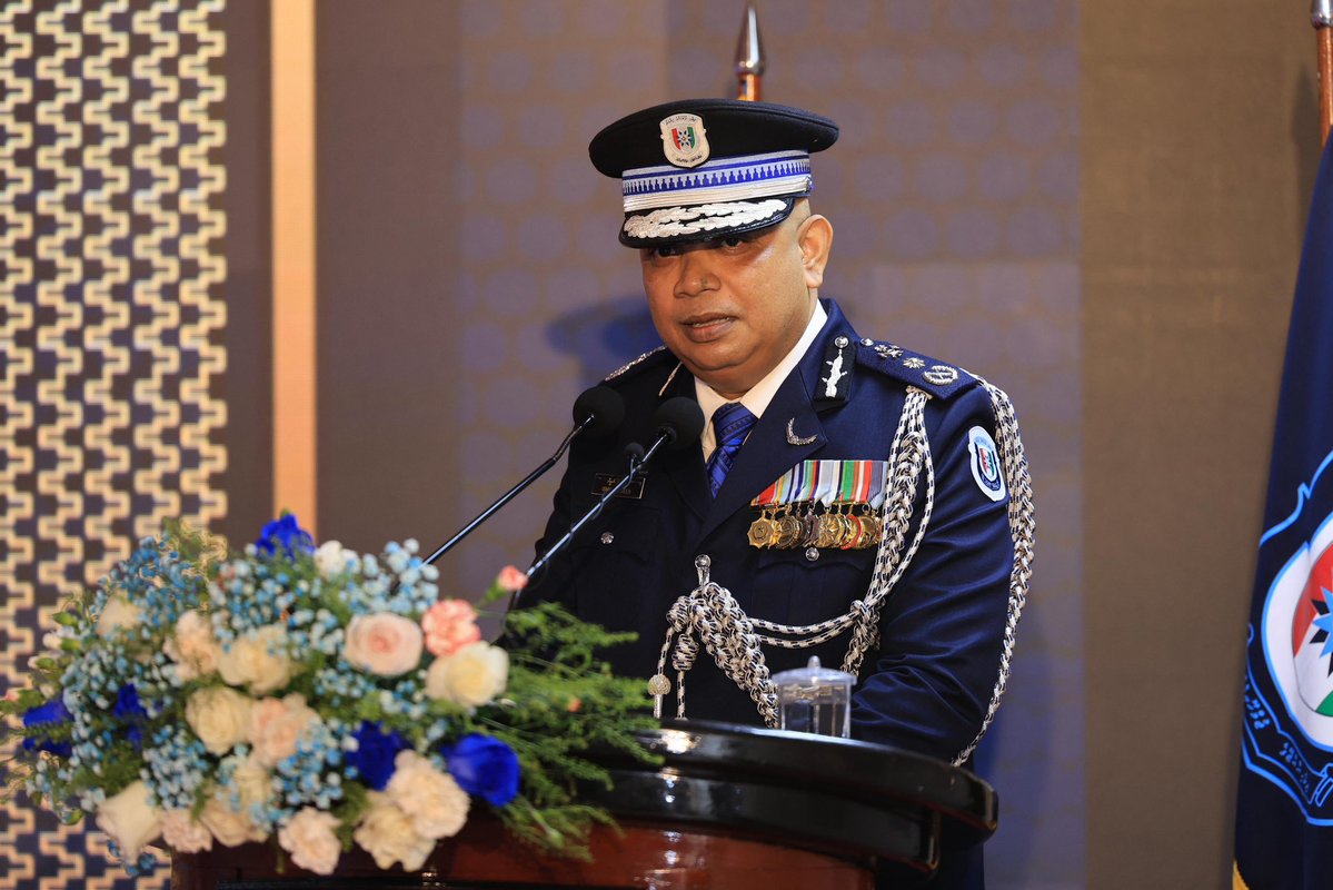 Commissioner of Police Ismail Naveen has retired after 32 years of dedicated service to the nation.

An official function was held to honor his retirement and recognize his longstanding contribution to the Maldives Police Service. The ceremony was graced by the Minister of