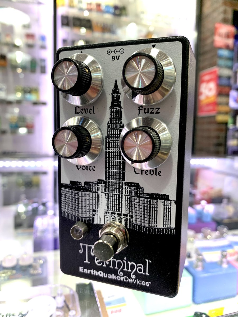 get_stomp's tweet image. 【入荷速報】

#EarthQuakerDevices から
限定復刻ペダルが入荷！

Terminal

Shin EiCompanion Fuzzを
ベースにしたファズペダルです

極悪で攻撃的なファズ😈
ベースでも楽しめます〜