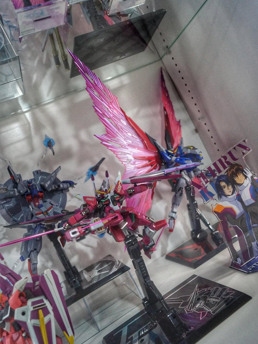 hardscrabblecc's tweet photo. ロボット魂 ガンダムSEEDディスプレイ”

メタルロボット魂等のSEEDシリーズを並べてあります！アクスタやフィギュアも並べると雰囲気がすごく良くなりますね！☺️

いつも良いね👍ありがとうございます！
よければフォローお願いします☺️

#seedfreedom #gundam #ガンダム #seedfreedom https://t.co/Xav6JeS6FF