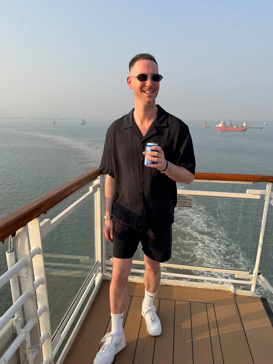 M_LGarland's tweet photo. The best trip! 
5 countries in 12 days. 🚢 
🇮🇳 🇱🇰 🇹🇭 🇲🇾 🇸🇬 https://t.co/kGQT0hfbty