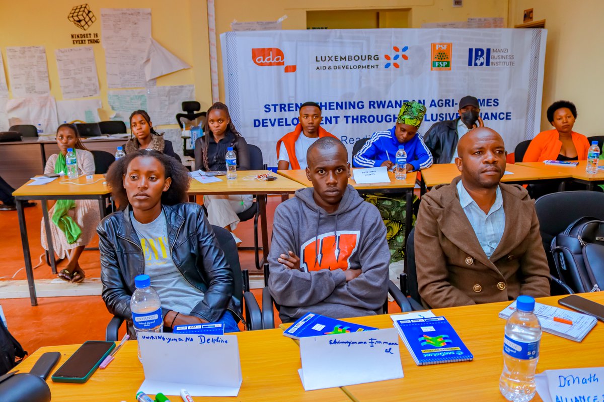BusinessImanzi's tweet image. Day 8️⃣ kicked off with a #recap session 📚🌱

#Participants revisited insights on leadership capacity, teamwork, and identifying skill gaps to strengthen their enterprises.
#MSMEDevelopment #InclusiveFinance