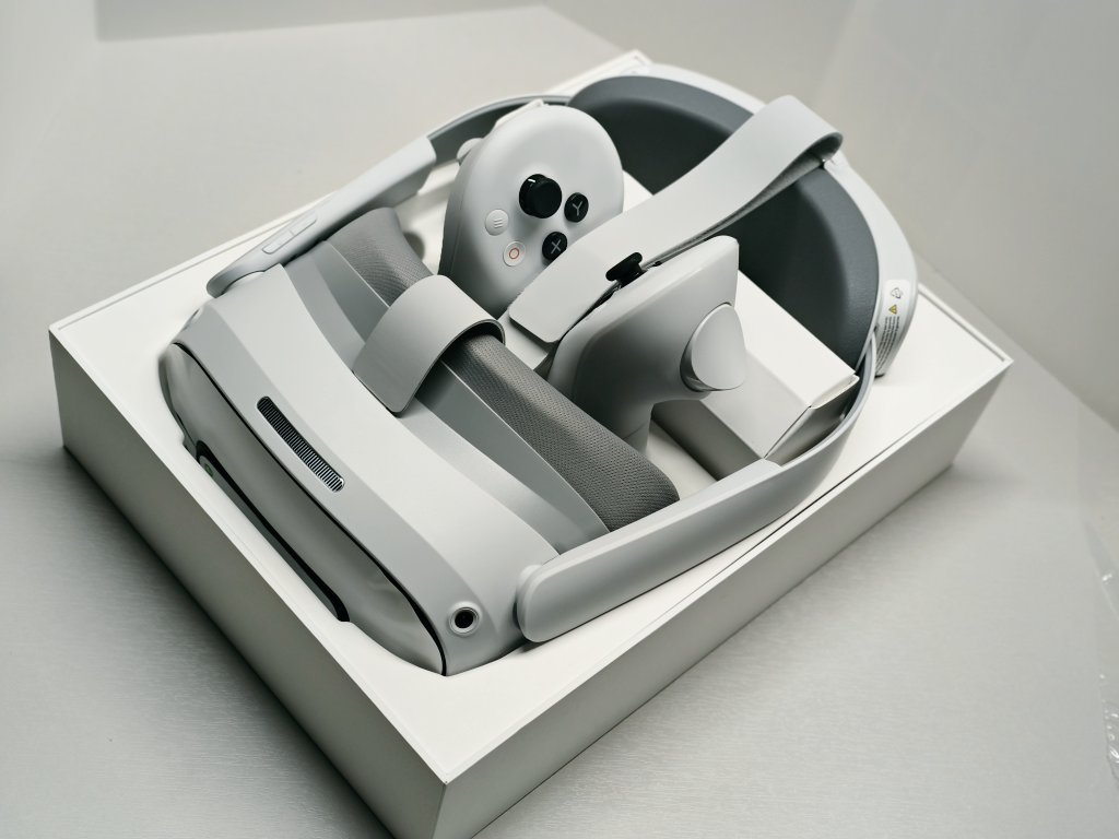 Cosmodiver tweet media