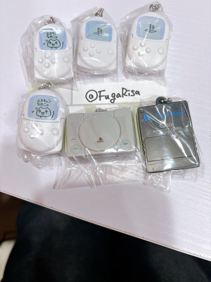 FugaRisa's tweet photo. @100Sorasora 検索より失礼致します。
当方メモリーカードを所持しておりますが、交換は可能でしょうか？
ご検討いただけますと幸いです。 https://t.co/AIhuHU1nv8