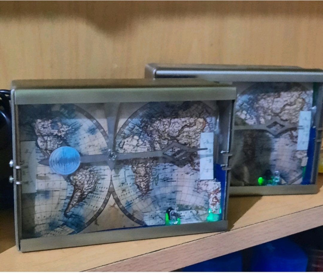 PremiumClock's tweet image. 🌐#PremiumClock / #quake Clock— Mechanical #Eartquake detector. 7–8 hr early alerts, 80%+ accuracy. First in the world.