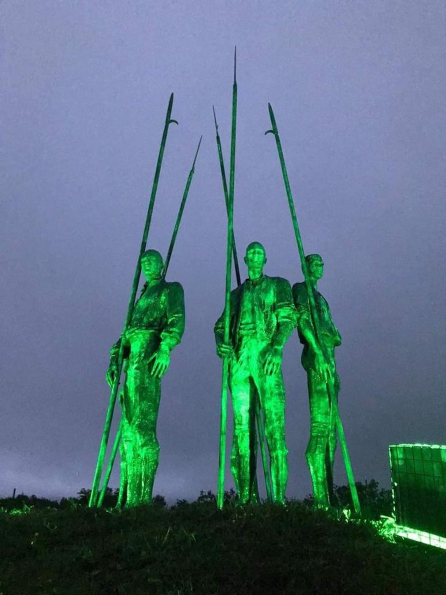 BelfastBranch's tweet photo. 1798 uprising against British Empire. #Ireland #UnitedIrishmen #PikeMen ✊☘️ https://t.co/vJgVFpcElg