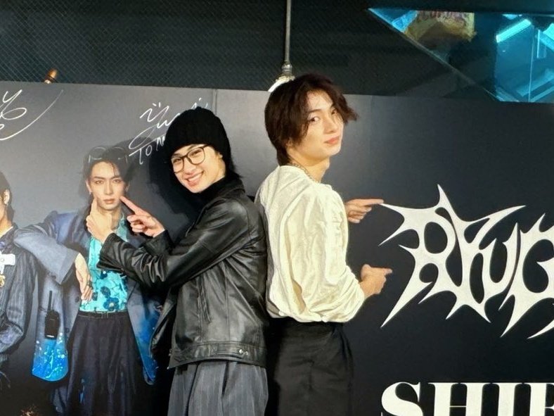 this so cute 🥹😆 Ray pointed at Tomita 😭