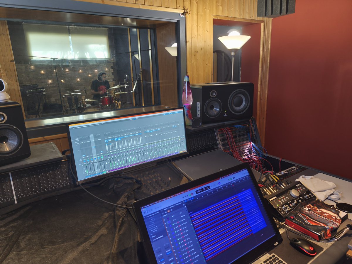 Alexanderplatz música tweet media