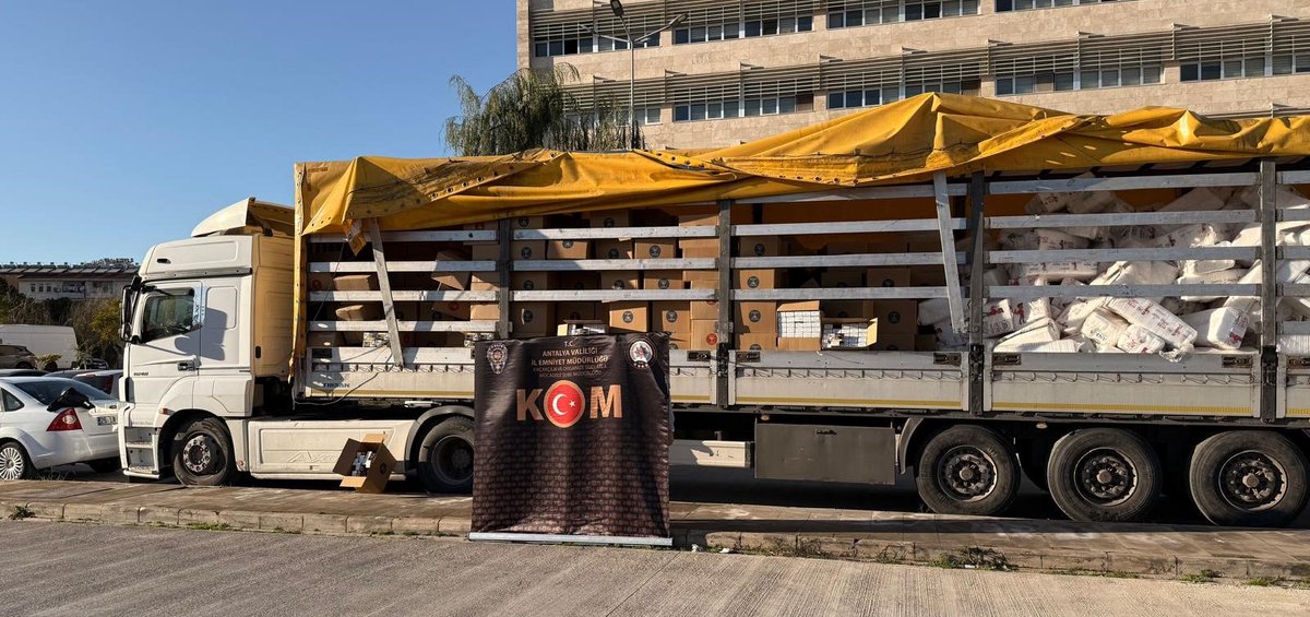 7 milyon 440 bin adet kaçak 
makaron ele geçirildi -
torosgazetesi.com/tr/haber_detay…