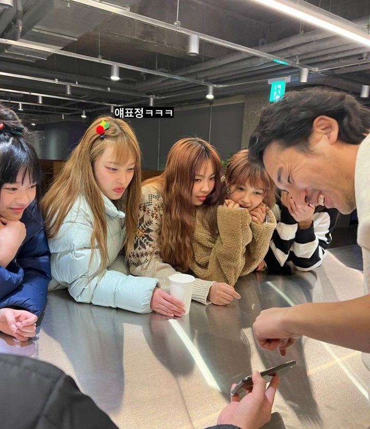 luenacore's tweet photo. "25.6 billion won is an enormous sum that most people could never touch in a lifetime. For me, just beginning a new start, it is also an incredibly precious fund. However, because there is a value I desire far more urgently than this large amount of money, I have decided to make a meaningful proposal to HYBE, and that is why I am holding this press conference.

The most urgent reason behind this decision, above all others, is the members of NewJeans. In exchange for setting aside 25.6 billion won, I propose the immediate cessation of all ongoing civil and criminal lawsuits and the resolution of all disputes. This proposal includes not only myself personally, but also the ending of all complaints and accusations directed at the NewJeans members, external partner companies, former ADOR employees, and even the fans caught up and hurt by this fight."

This hurts to read, even after everything, her thoughts instinctively return to the members of NewJeans. She's showing that money has never been more important than the art she created and carefully nurtured, the work and the people behind it have always meant more than profit, something which HYBE could never understand. 

Thank you to the original ADOR team for taking care of Minji, Hanni, Danielle, Haerin and Hyein.