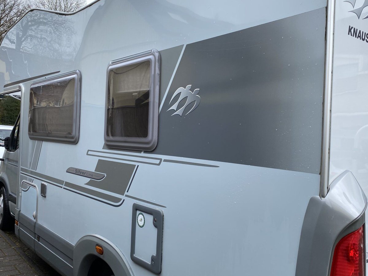KampeerMagazine's tweet photo. Camper huren of kopen: ontdek kopen, huren, voordelen en nadelen en vind de beste keuze voor jouw droomreis. #camper #campers #huren #kopen #nadelen #voordelen #kampeermagazine https://t.co/E1AEokYA5z https://t.co/fLfA0FpaAO