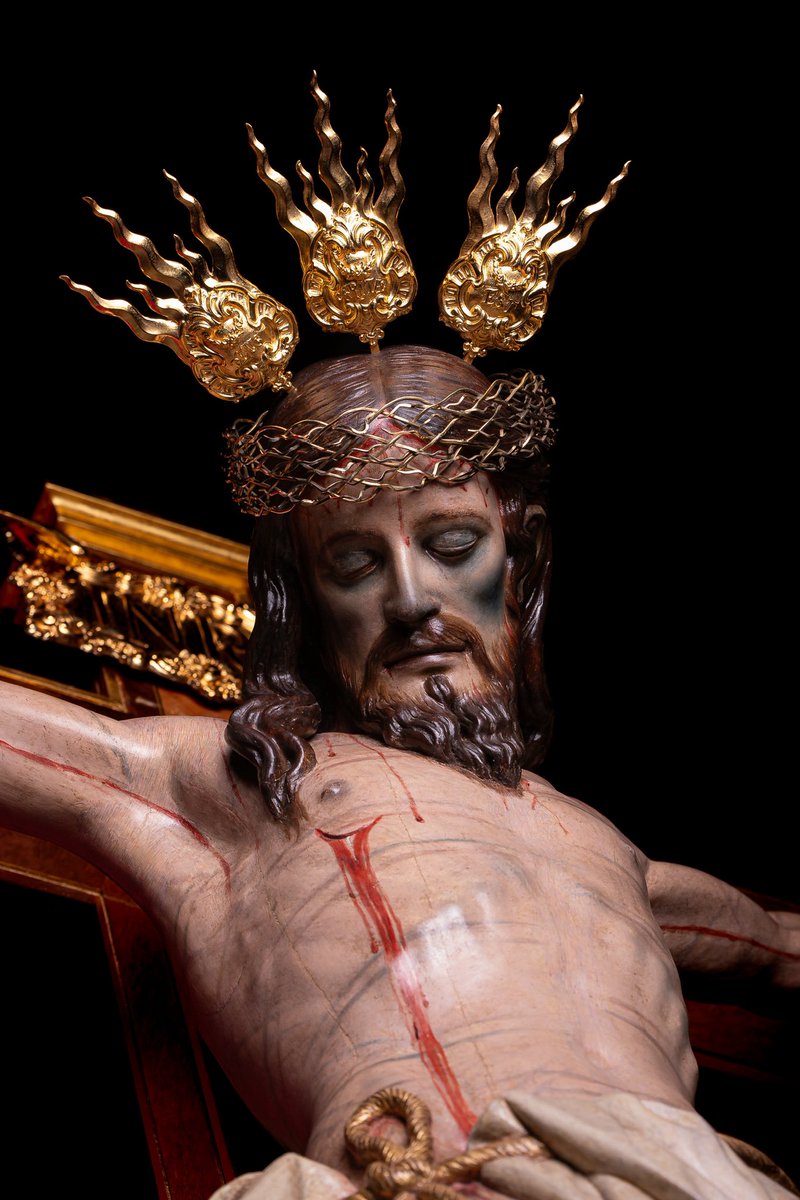 Vuelta a los orígenes.
Un acierto.

#CofradíasMLG