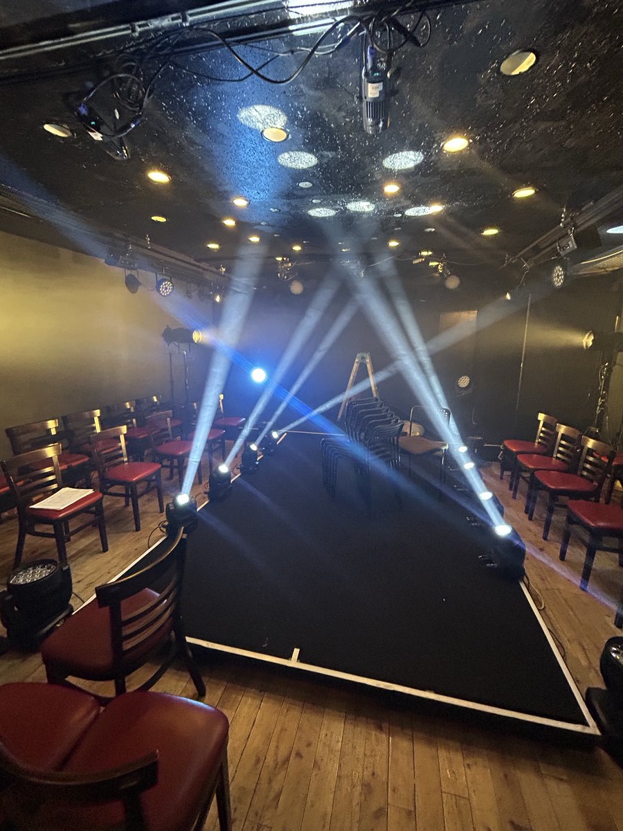 【拡散希望】

三鷹にある小劇場

《三鷹RI劇場》
🟠利用者大募集‼️

三鷹駅から徒歩4分の好立地！

朗読劇、ライブ、イベント、演劇、交流会
何でも対応可能。

三階に楽屋にもなる稽古場スペース完備‼️

いつでも見学歓迎！

seigetsu-entertainment.com/ristudio/

#レンタルスペース
#イベント会場
#劇場