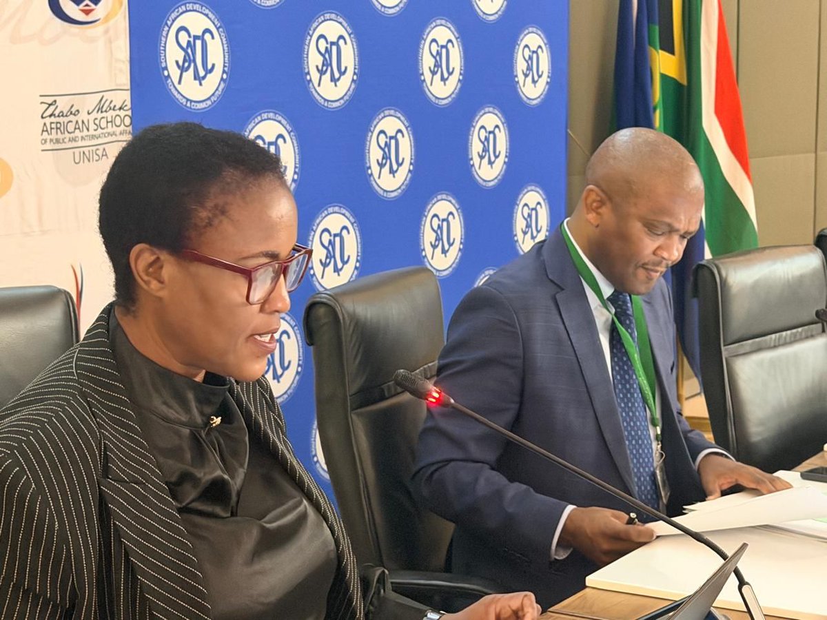 MbekiSchool's tweet image. The Department of International Relations and Co-operation (DIRCO), together with the Thabo Mbeki African School of Public and International Affairs at UNISA, is hosting a two-day Strategic Reflection Workshop on SADC.  

#Regionalintegration #SADC #RSAChairship #ForeignPolicy
