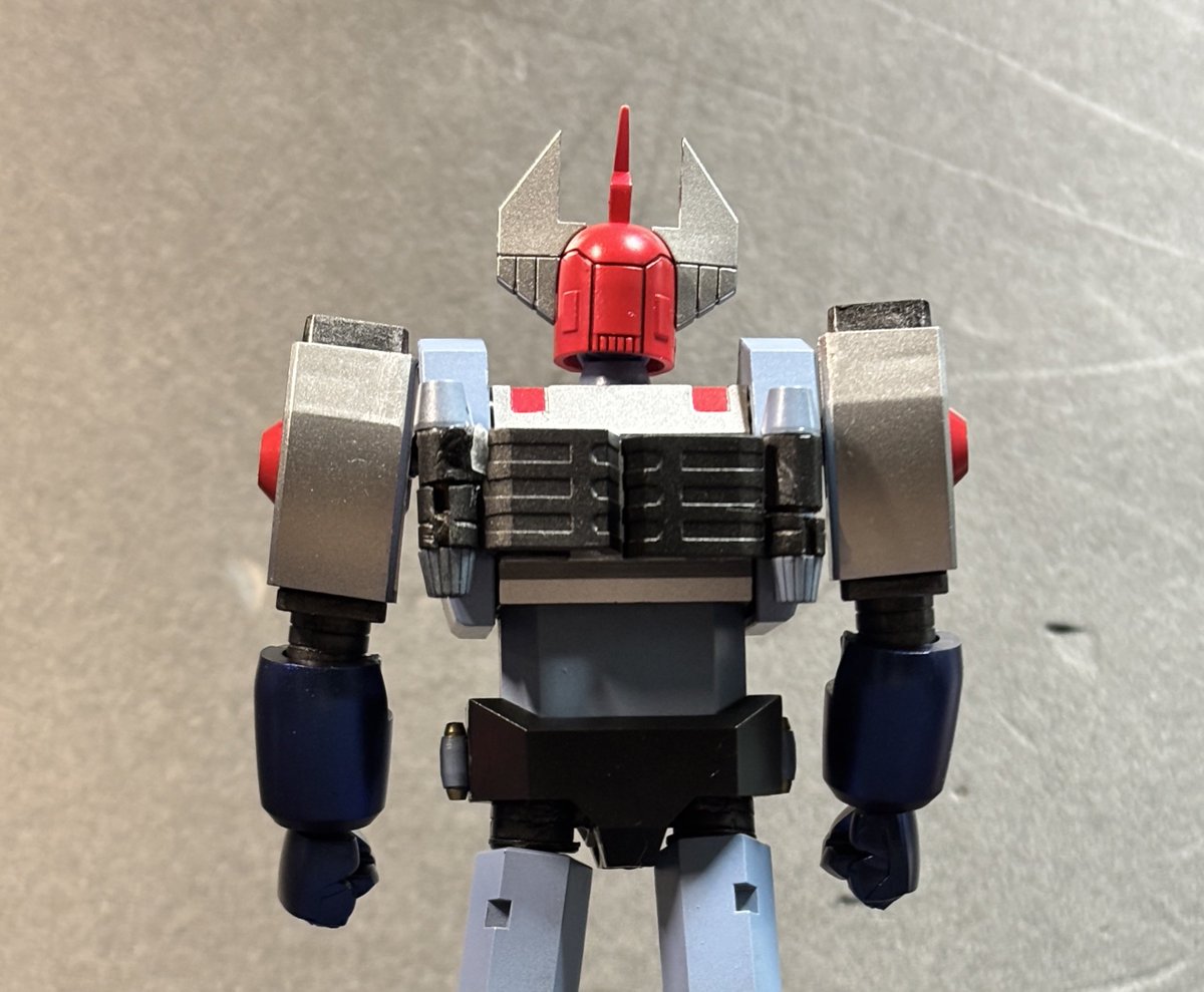 BenTakada's tweet photo. #MODROID #ダンガードA 完成
合わせ目を消し、関節部を後羽目に加工。
コックピットをクリアレジンで複製。
頭などの塗装済みパーツ以外のパーツを塗装。
背中のロック機構を可動式に加工により
最小限の差し替えでサテライザーにチェンジ!
また一体50年代ロボの補完が出来ました^^ https://t.co/CnyGSUeYbO
