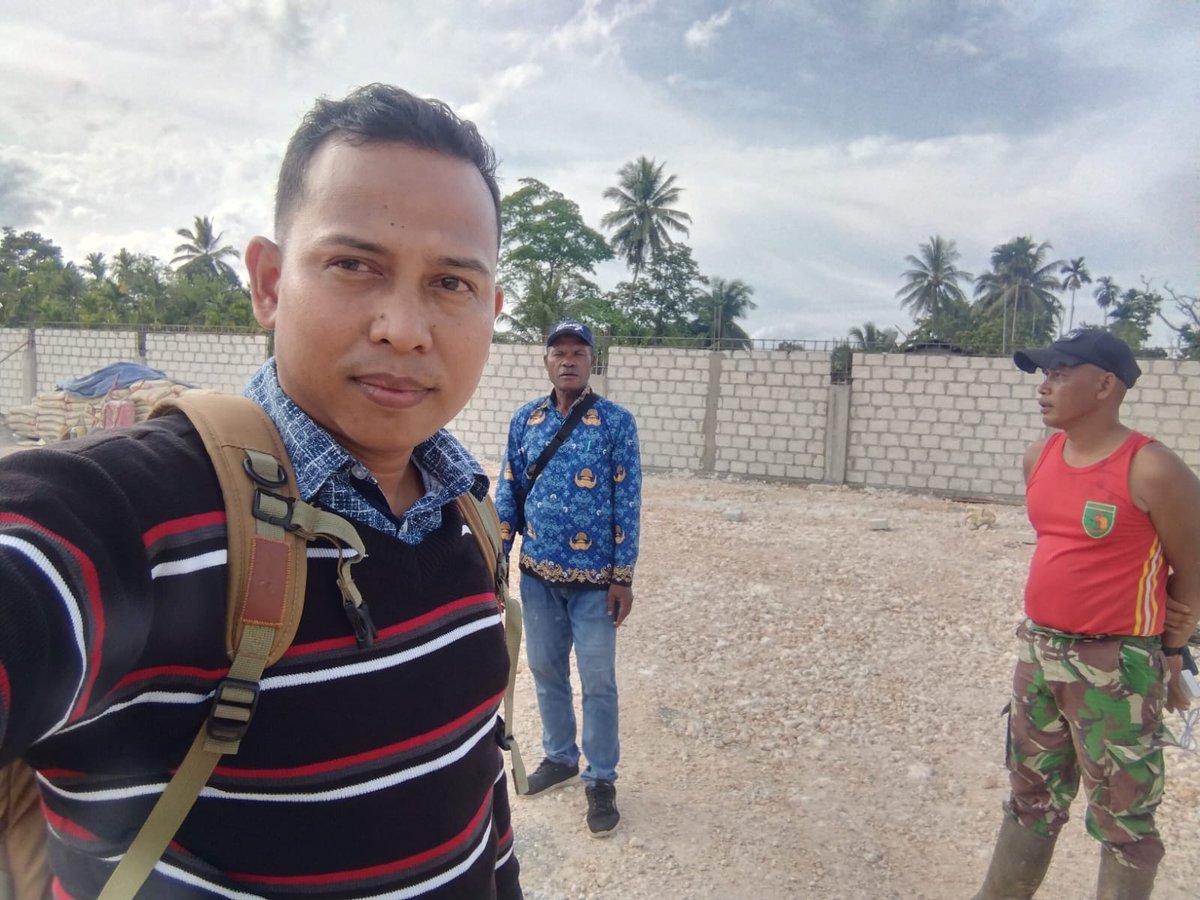 idar_antho's tweet photo. KOPERASI DESA MERAH PUTIH dari Rakyat untuk Rakyat Mensejahterakan Masyarakat Desa

@YandriSusanto
@SekretariatKabinet RI 
@BpsdmKemendesa

#PendampingDesaKuatkanKoperasiDesa
#KawalKoperasiDesaMerahPutih
#TPPProvinsiPapua https://t.co/s4CWclehdP