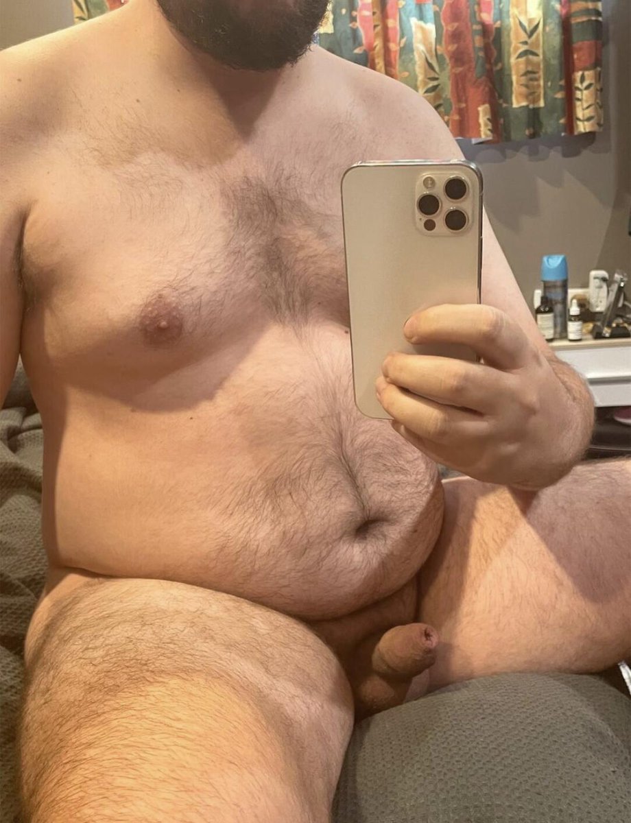 FatPigJ tweet media
