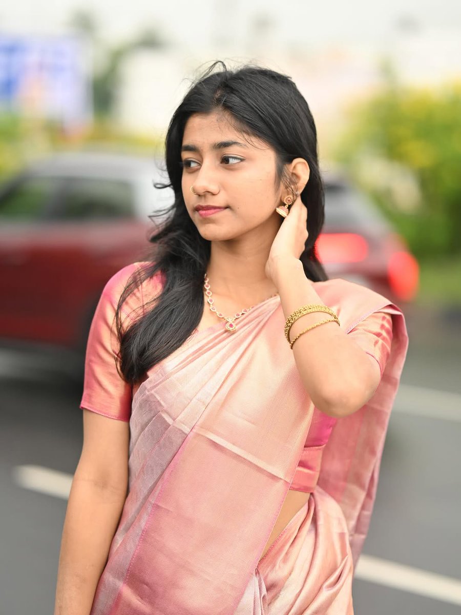 sh64894820's tweet image. #Swetha