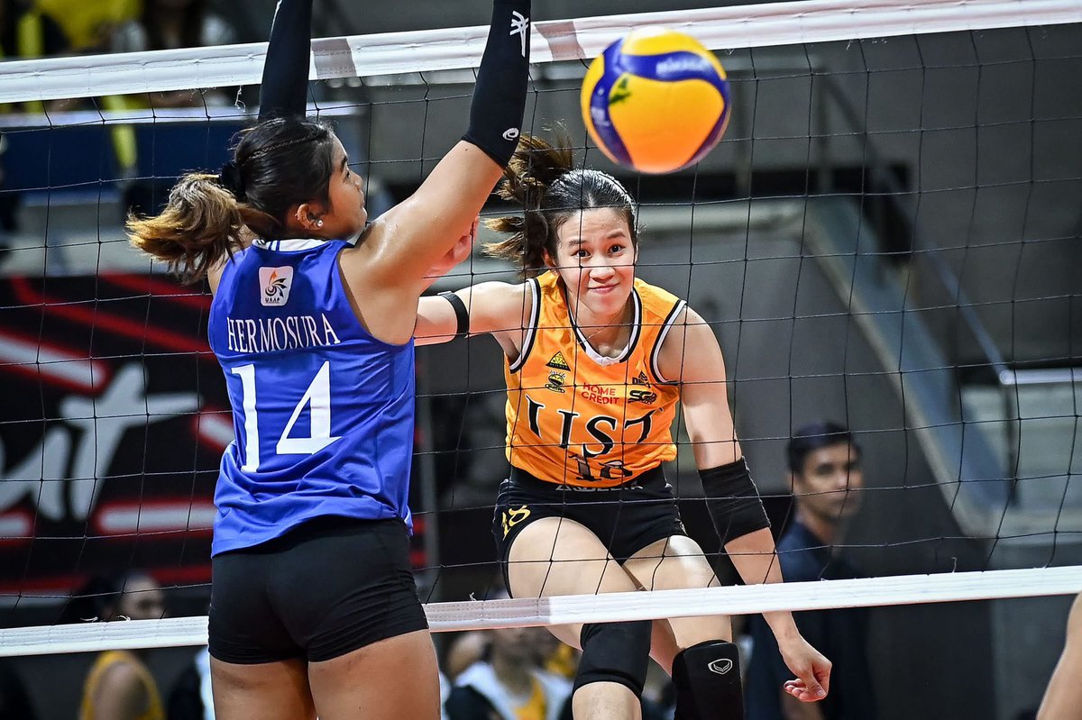 First win. Let’s go, Tigresses!

#GoUSTE 

📷 UAAP