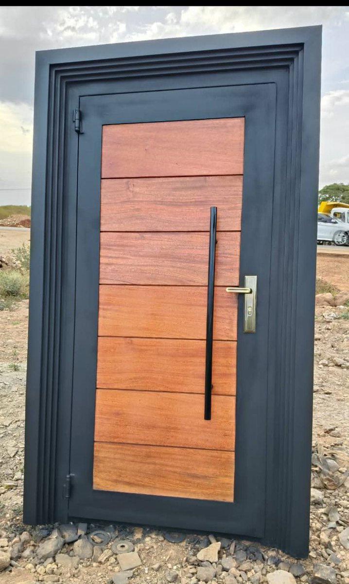 WeltecSteelsFab's tweet photo. Trusted workmanship visible results 🔥 
Try us today and smile for years 
#jenganasi #metalfabrication #QualityYouCanTrust #customfabrication #welding #SecureLiving #moderndesign #steeldoor https://t.co/RgXSrLQFR4