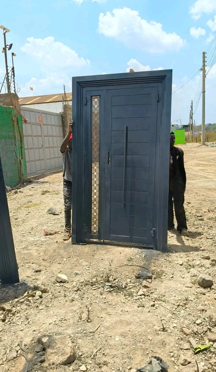 WeltecSteelsFab's tweet photo. Trusted workmanship visible results 🔥 
Try us today and smile for years 
#jenganasi #metalfabrication #QualityYouCanTrust #customfabrication #welding #SecureLiving #moderndesign #steeldoor https://t.co/RgXSrLQFR4