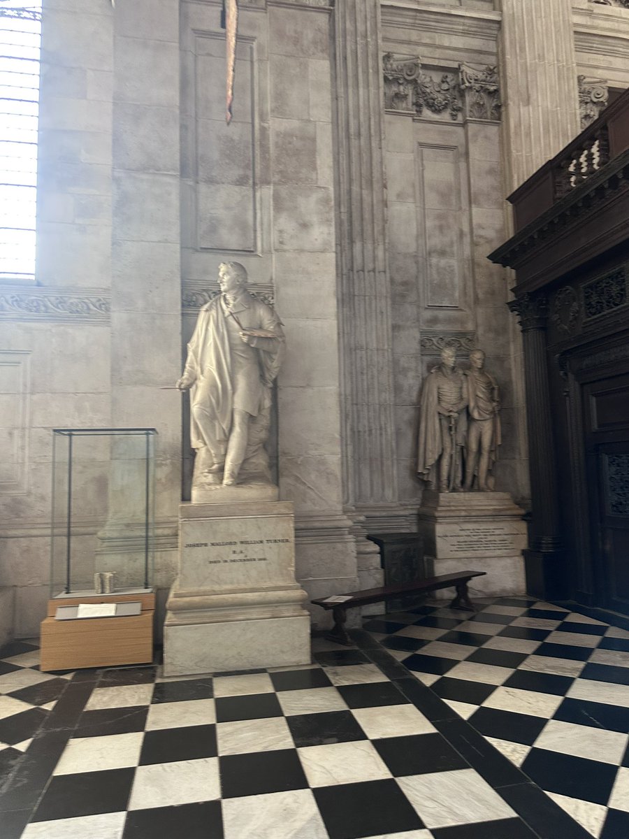 AuPalais tweet media