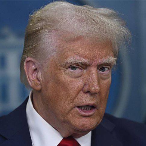 CryptoNewsHntrs's tweet image. 🚨 RECORD $112,000,000,000 GAP IN CHINA CARGO 🇨🇳🇺🇸

TARIF EVASION CONCERNS RAISED AFTER TRUMP’S TRADE WAR!

#TradeWar #TariffEvasion #China #USA #GlobalTrade