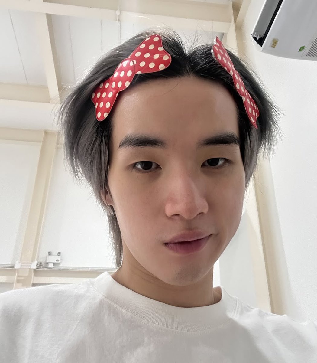 เอาคิตตี้มาเสิฟ สยบหน้าฟีด

#hongshihoshi